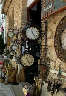 Clocks - Decor : Vintage clocks on the streets of Guadalest,