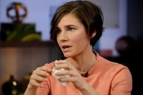 Amanda Knox is now a reporter for her local paper