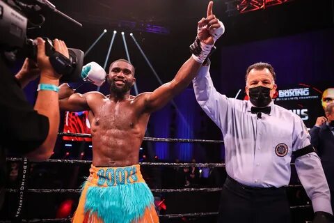 Ring Ratings Update: Jaron Ennis enters welterweight top 10,