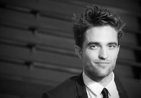 Robert Pattinson Net Worth 2022: How Much Is Actor Worth