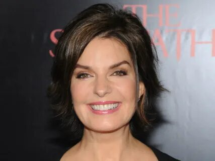 Sela Ward cast as US President in Independence Day 2 BuzzHub