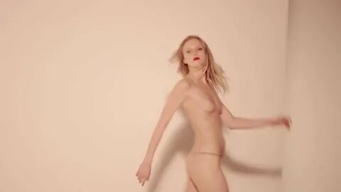 Elle Evans Nude & Sexy (131 Photos) #TheFappening