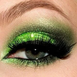 Agency Beauty - Green eyeshadow look, Makeup for green eyes,