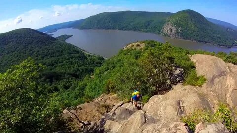 Rock Climbing at Breakneck Ridge Trail, Hudson Valley New Yo