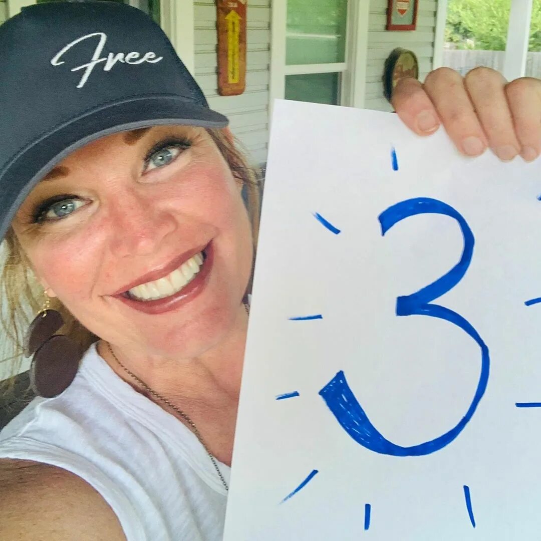 Jen Hatmaker в Instagram: "Hello, my name is Jen and I am a Three. 