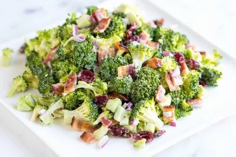 Easy Creamy Broccoli Salad with Bacon