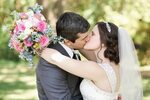 Свадебные поцелуи молодоженов (43 фото)