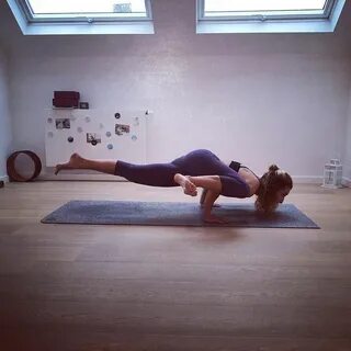 Elena Gaita 🧘 ♀ (@the_house_of_yoga_brussels) * Instagram ph