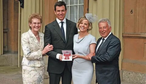 Susie Wolff celebrates MBE with family