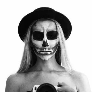 57 Terrifyingly Cool Skeleton Makeup Ideas to Try For Hallow
