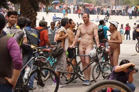 Annual nude bike ride turns heads in mexico city - Porn Gall