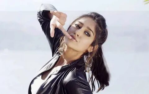 Ileana Dcruzs HD Photo Gallery Ileana Hot Images All About T