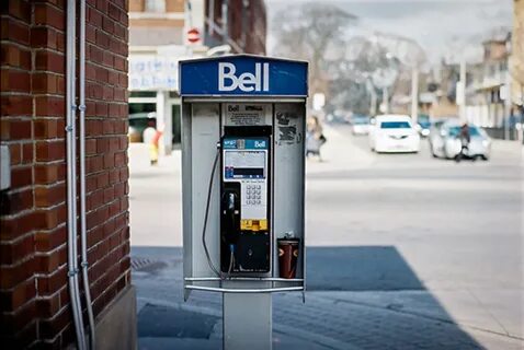 The quiet death of the payphone in Toronto