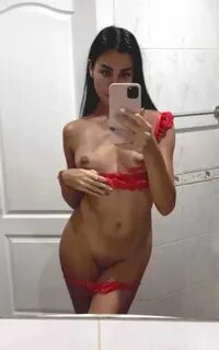 Selfie Dump - nude selfies, sexy GFs, snapchat girls and hot