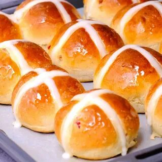 Cookist Wow - Hot cross buns: the original recipe to make th