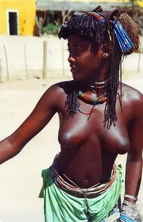 Африканские сиськи (76 фото) - порно фото