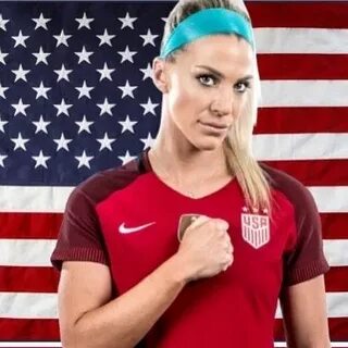 70+ Hot Pictures Of Julie Ertz Will Drive You Nuts For Her -