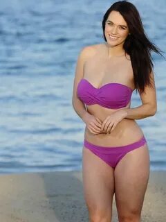 thick fit girl Laura wells, Strapless bikini, Model