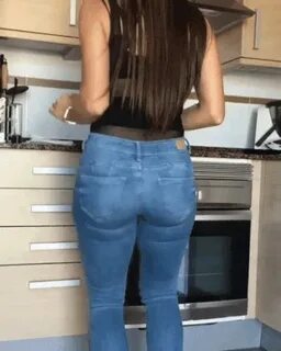 Those jeans are lookin' like a tight squeeze: GIF Edition - 