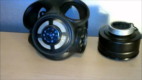 Canadian C3 Surplus Gas mask review - YouTube