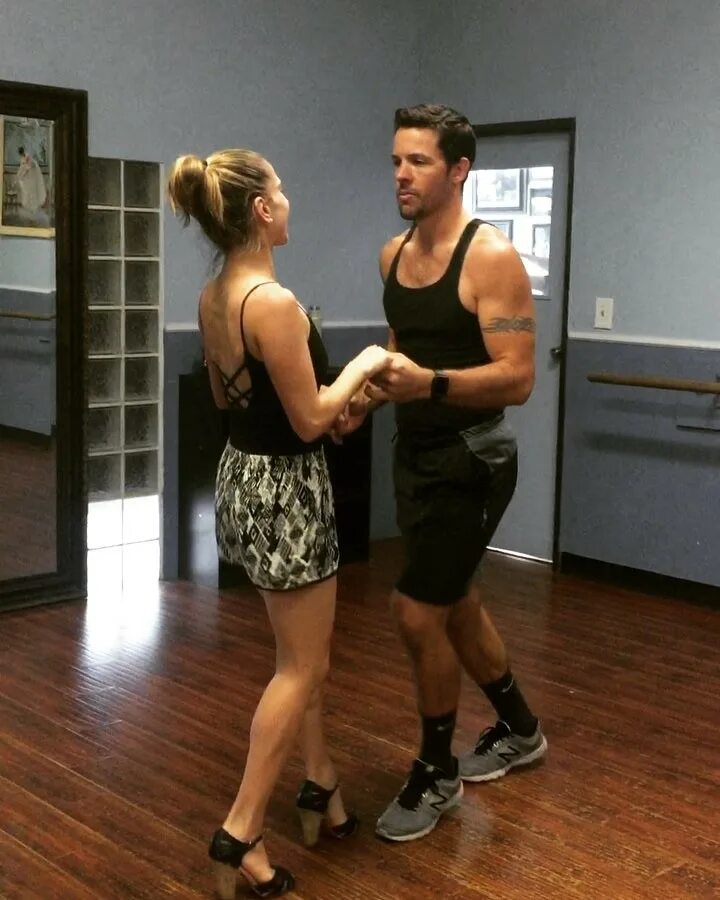 Ana Kasparian on Instagram: "Learning proper salsa on our one year wed...