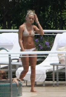 More Pics of Jamie Lynn Spears Halter Bikini (6 of 8) - Halt