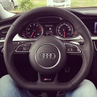 RS4 руль установлен - Audi A4, 1.8 л., 2015 года на DRIVE2