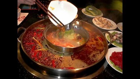 Homemade Hotpot in Sichuan Spicy and Thai Tom Yam Soup/麻 辣 與