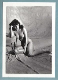 BETTY PAGE TOPLESS NUDE BREASTS NEW REPRINT 5X7 #267