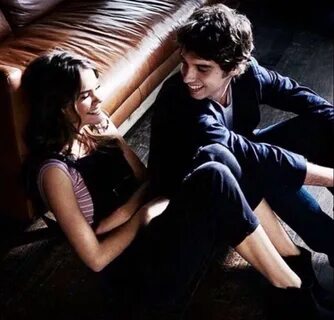 Maia Mitchell and David Lambert (With images) The fosters, T