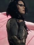 Katy Perry rocks 'Nasty Woman' tee, calls on students to 'Ri