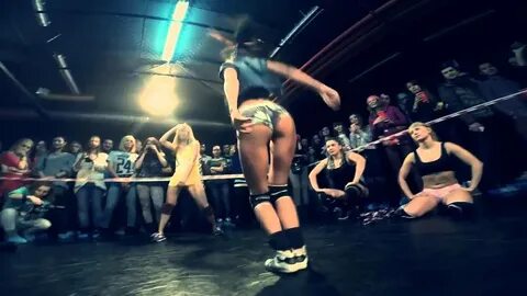 There Are No Losers In A Twerk Battle - YouTube