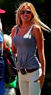 Pin on Paulina Gretzky