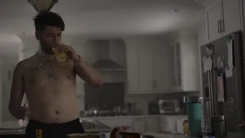 Shirtless Men On The Blog: Adam Pally Shirtless