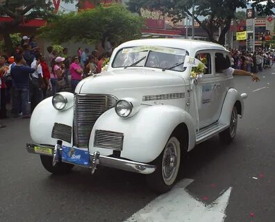 File:Desfile de Autos Clasicos y Antiguos(54).JPG - Wikimedi