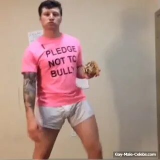 Free Scotty Sire Nude Ass and Underwear Sexy Selfie Man Leak