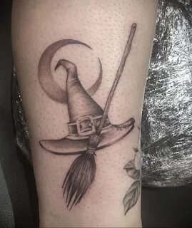 Фото тату метла ведьмы 28.01.2021 № 0027 - tattoo witch broo