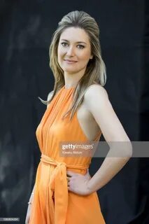 The Hottest Zoe Perry Photos Around The Net - 12thBlog