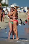 Anne Vyalitsyna bikini candids in Miami 11/22/12 Unrated