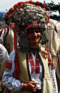 A bride from Pleven district, Folk Fest in Koprivshtica. Tra