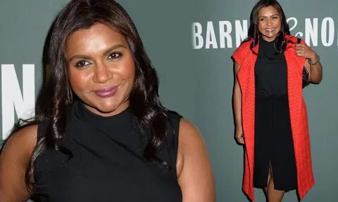 Mindy Kaling lips Looks different: Botox, lip Injections?