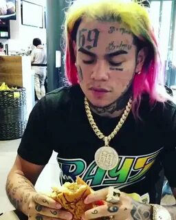 WORLDSTARHIPHOP в Твиттере: "Tekashi69 back out here testing