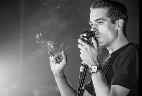 Hello G-Eazy.. Kinda wish I was that mic right now Viral son