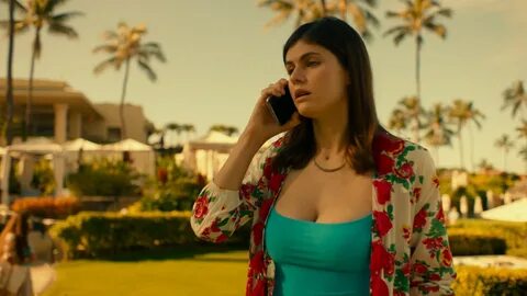 Alexandra Daddario, Sydney Sweeney, Brittany O’Grady - The White Lotus s01e...