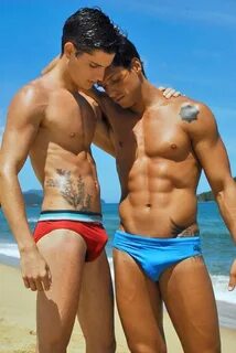 Pin by carlos zeledon on men speedos Guys in speedos, Speedo