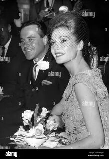 Jack lemmon wife felicia farr hi-res stock photography and i