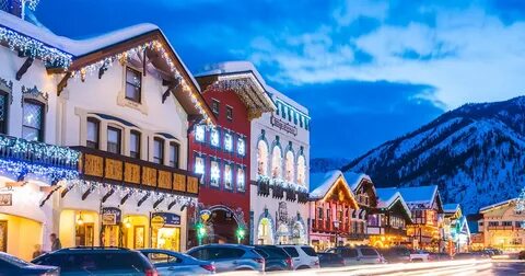 10 of the coziest Christmas towns in America