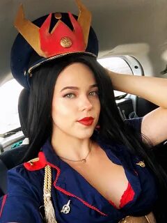 Dc bombshell Big Barda from the bombshell comics cosplay cos