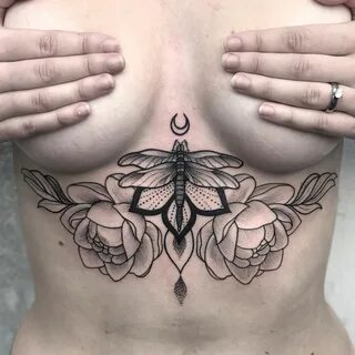 Dragonfly underboob tattoo, dragonfly tattoo idea, dragonfly sternum tattoo. 