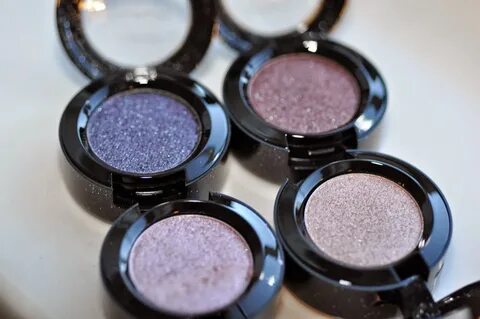 MAC Holiday 2014 Heirloom Mix: Pressed Pigments in Noble Des